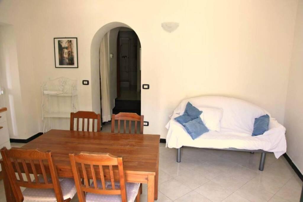 Le Case Della Lizza - Casa Blu ليفانتو المظهر الخارجي الصورة